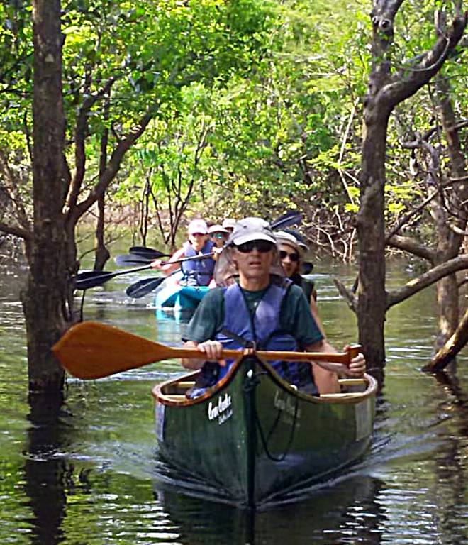 Passeio de Canoa